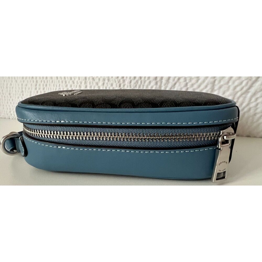 Coach Eva Phone Crossbody in Signature Canvas - Picture 4 of 10
